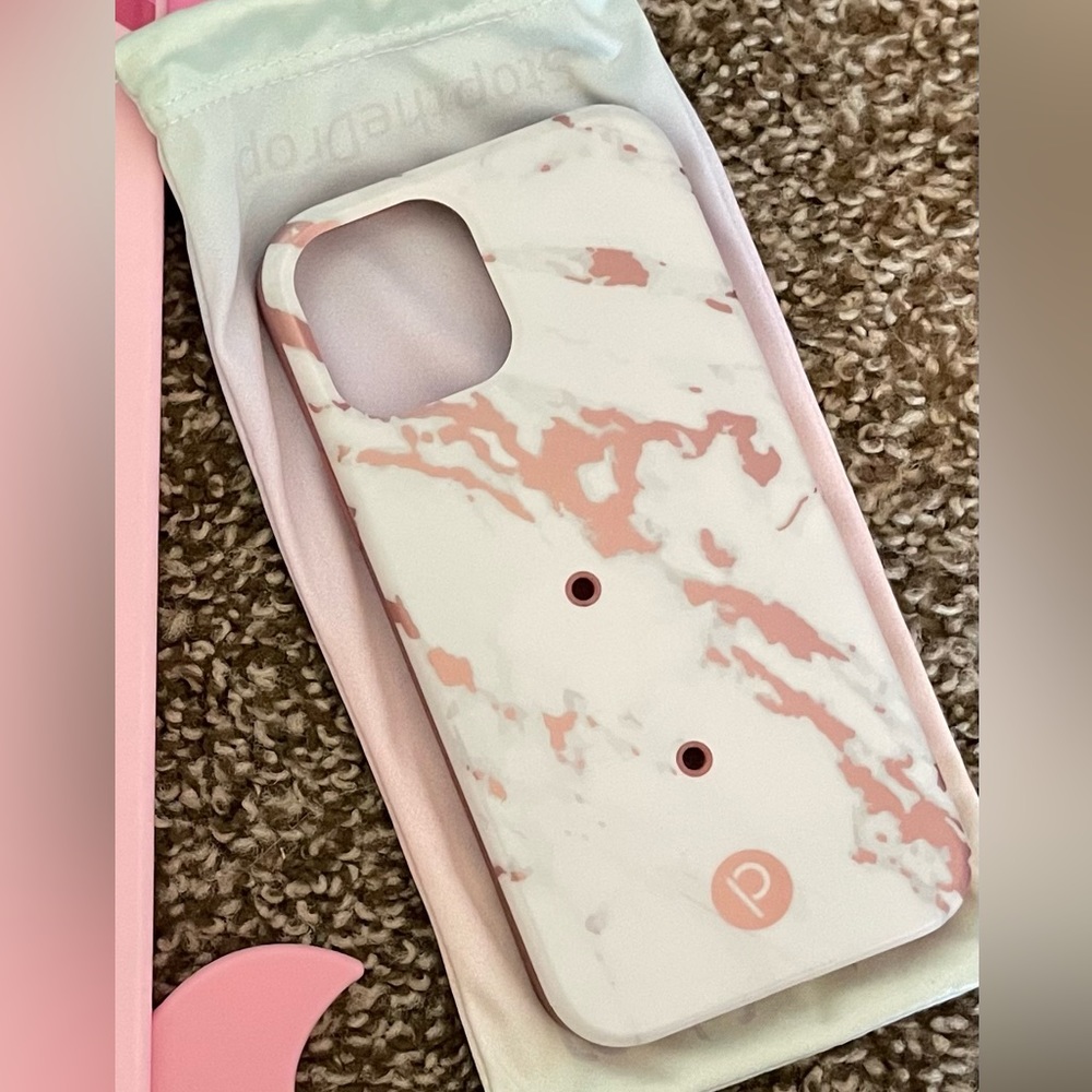 iPhone 12pro Loopy Case